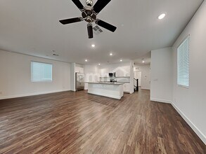 642 N Water St in Henderson, NV - Building Photo - Building Photo