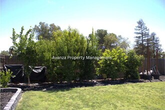 4366 N Gorma Ave in Fresno, CA - Foto de edificio - Building Photo