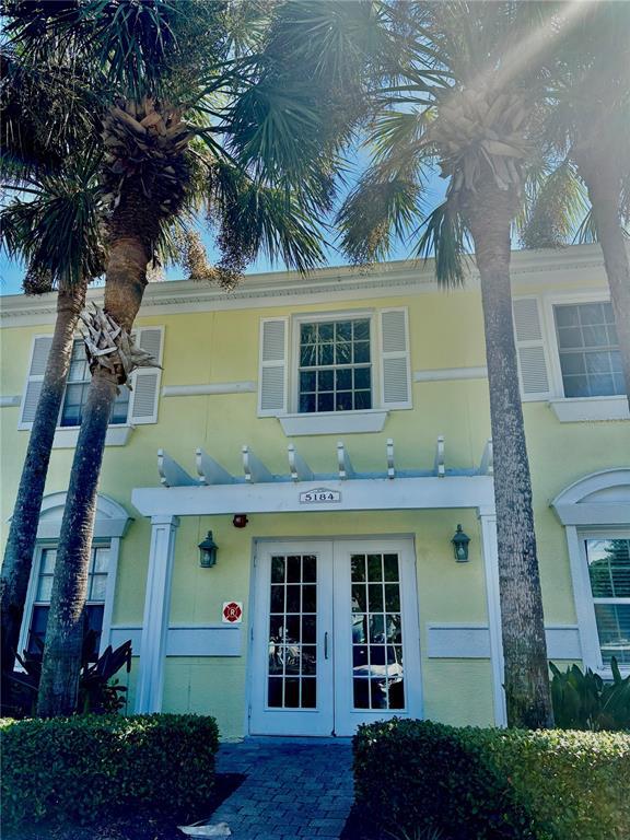 5184 Beach Dr SE in St. Petersburg, FL - Building Photo - Building Photo