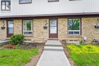 210 Glamis Rd in Cambridge, ON - Building Photo - Building Photo