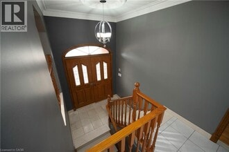 123 Eleanor Ave in Hamilton, ON - Building Photo - Building Photo