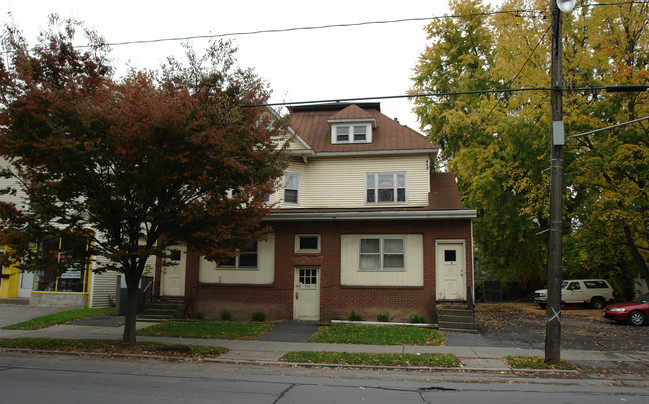 420 Delaware Ave in Albany, NY - Foto de edificio - Building Photo