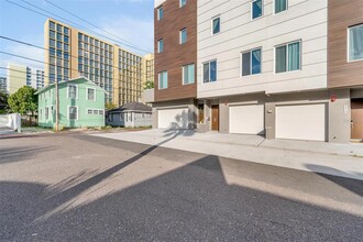 372 6th St S in St. Petersburg, FL - Building Photo - Building Photo
