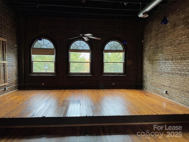 110 Church St NW in Lenoir, NC - Building Photo - Building Photo