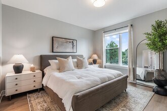 The Henry at Harms Woods in Skokie, IL - Building Photo - Building Photo