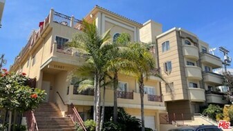 11807 Dorothy St in Los Angeles, CA - Building Photo