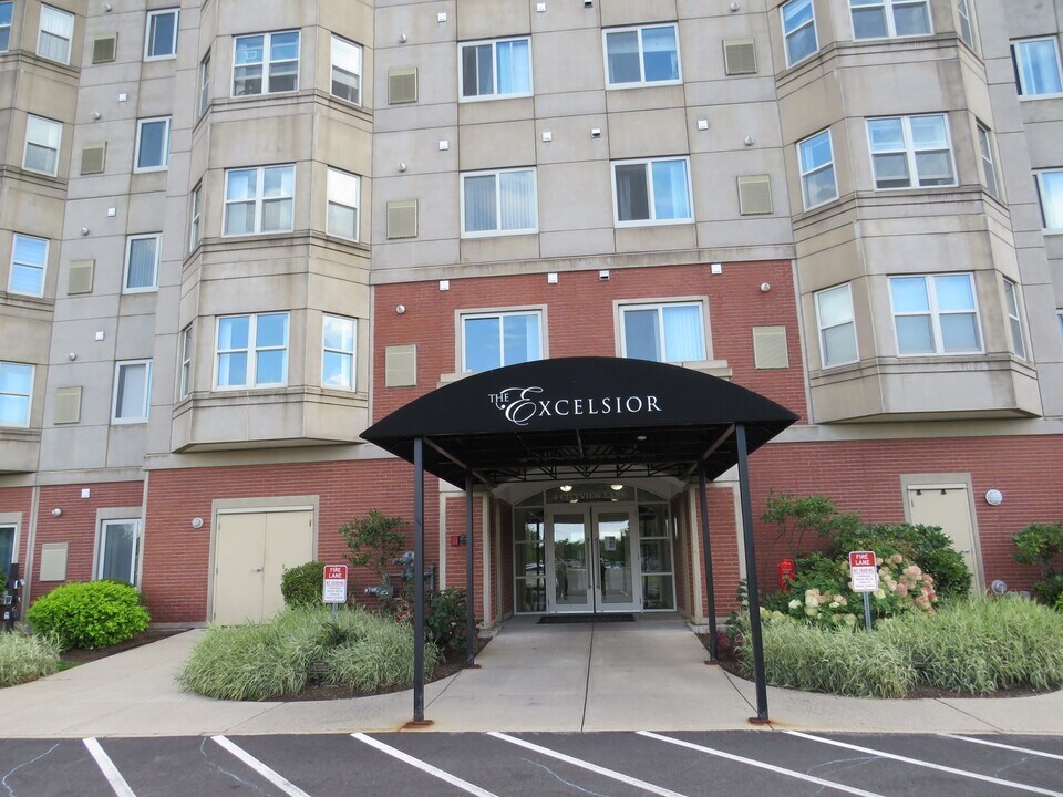 1 Cityview Ln in Quincy, MA - Building Photo