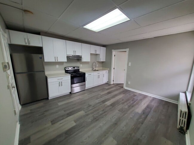 property at 102 S 13th St