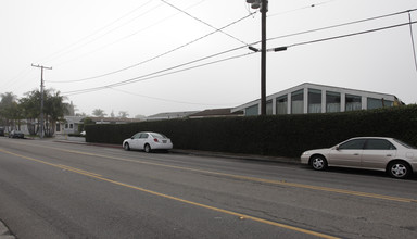 Costa Mesa Estates in Costa Mesa, CA - Foto de edificio - Building Photo