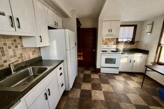 422 5th St NW in Waverly, IA - Building Photo - Building Photo