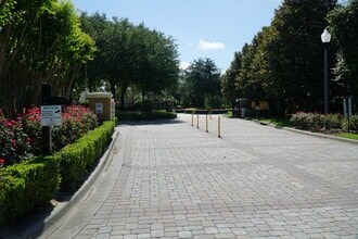 2576 San Tecla St, Unit 106 in Orlando, FL - Foto de edificio - Building Photo