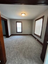 214 Reber Ave in Waterloo, IA - Building Photo - Building Photo