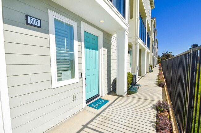 property at 507 Sandpiper Wy