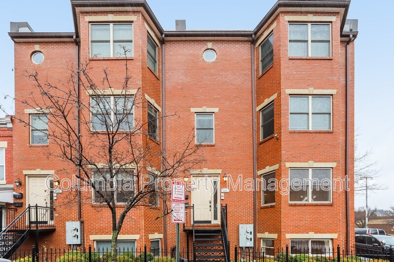 442 Oakdale Pl NW in Washington, DC - Building Photo