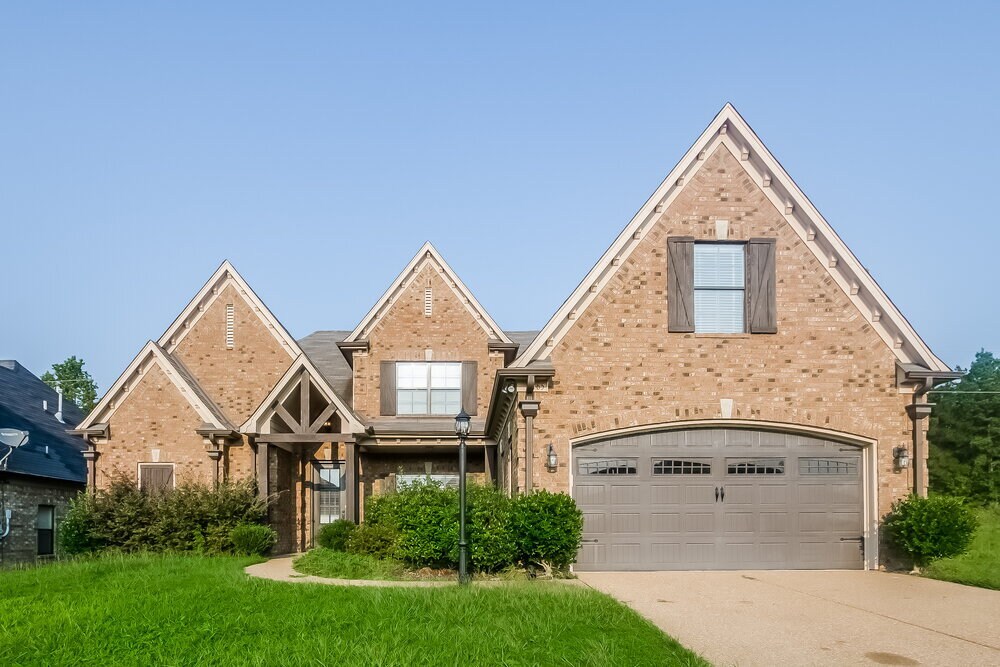 65 Ridgefield Dr in Oakland, TN - Foto de edificio