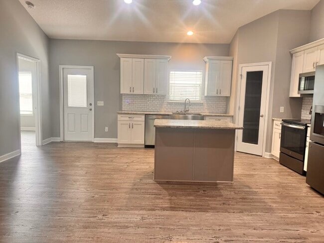 3103 Co Rd 121 in Jacksonville, FL - Building Photo - Building Photo