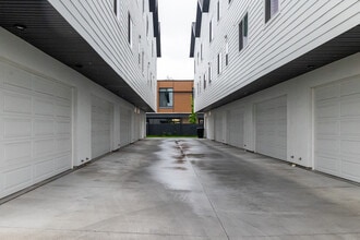 Paramount Townhomes in Salt Lake City, UT - Building Photo - Building Photo