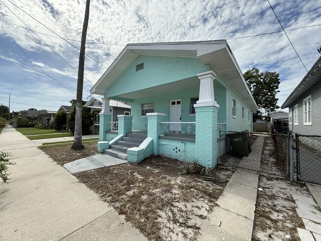 2538 W Main St in Tampa, FL - Building Photo - Building Photo