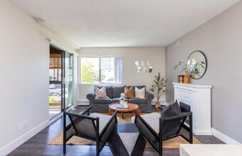 1526 George St in White Rock, BC - Building Photo - Building Photo