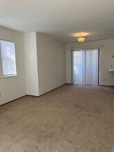 538 Ironwood Ter, Unit 5 in Sunnyvale, CA - Building Photo - Building Photo