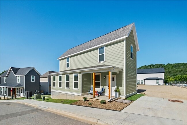 property at 913 S Wichita Ave