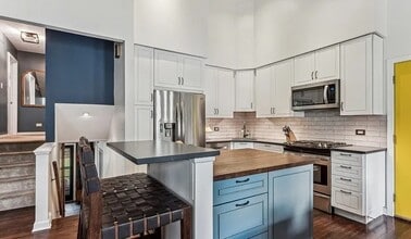 2669 Crawford Ave in Evanston, IL - Building Photo - Building Photo