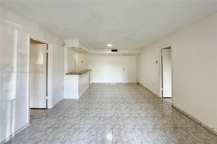 4803 NW 7th St in Miami, FL - Building Photo - Building Photo