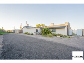 2802 N 36th St in Phoenix, AZ - Building Photo