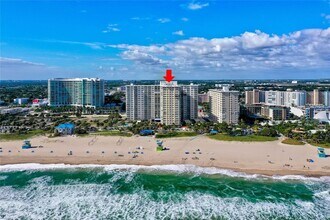 111 N Pompano Beach Blvd, Unit PH3 in Pompano Beach, FL - Building Photo - Building Photo