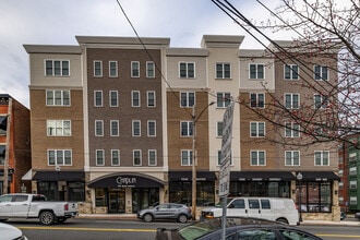 427 Howe Ave in Shelton, CT - Building Photo - Building Photo