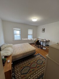 17 Princeton St, Unit 3R in Medford, MA - Building Photo - Building Photo