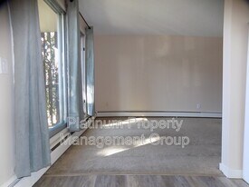 322-326 6 Ave NE in Calgary, AB - Building Photo