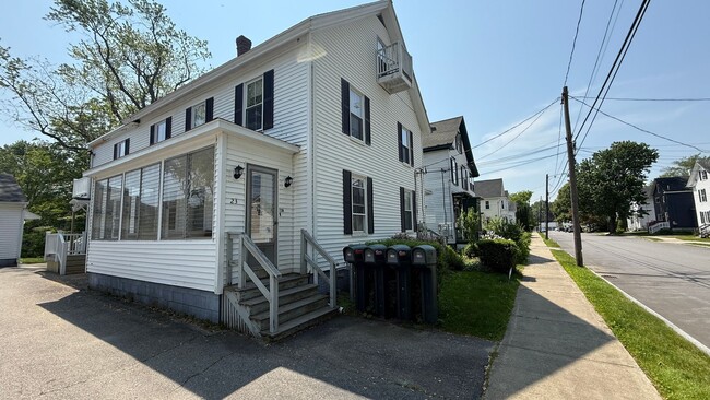 21-23-23 Maple St