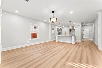 2128 Hosea L Williams Dr NE in Atlanta, GA - Building Photo - Building Photo