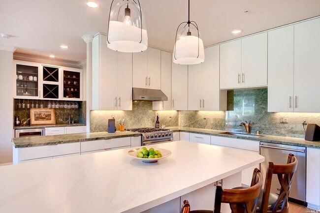 109 Dahlia St in St Helena, CA - Building Photo - Building Photo