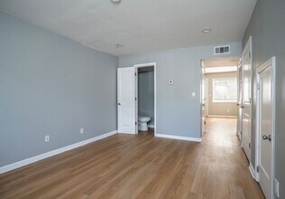 3781 M.L.K. Jr Dr SW in Atlanta, GA - Building Photo - Building Photo