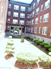 157 Summer St, Unit #12R in Somerville, MA - Building Photo - Building Photo
