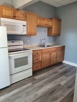 1705 Genesee St in Utica, NY - Building Photo