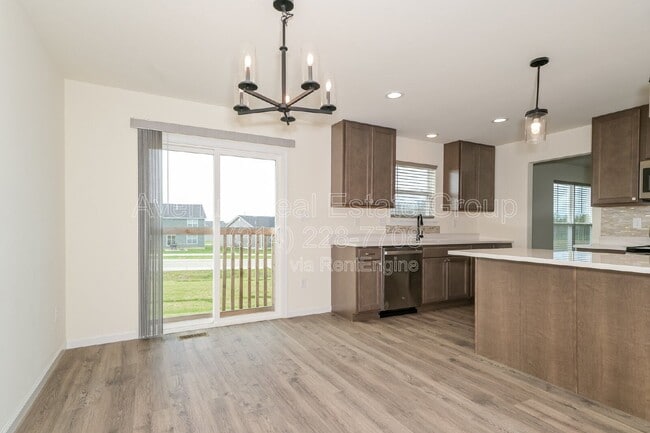 6 Snowdrop Ct in Wentzville, MO - Building Photo - Building Photo