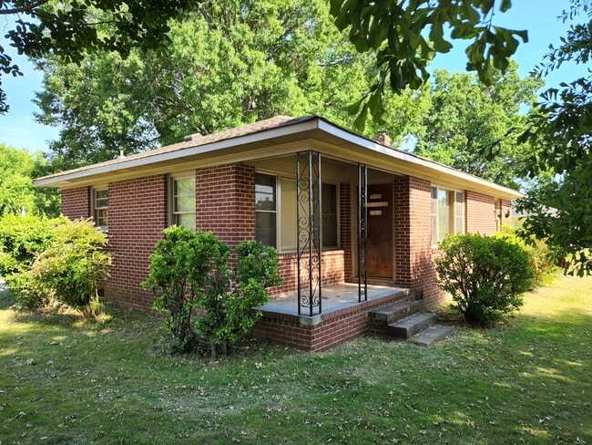 1324 Mt Gallant Rd in Rock Hill, SC - Building Photo - Building Photo