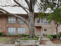 10558 High Hollows Dr