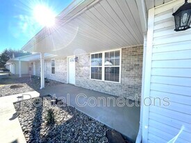 601 Heritage Dr in Herrin, IL - Building Photo