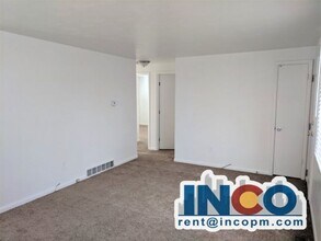 3237 S Huron St in Englewood, CO - Building Photo - Building Photo