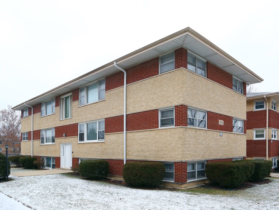 528 N Lincoln Ave in Addison, IL - Building Photo