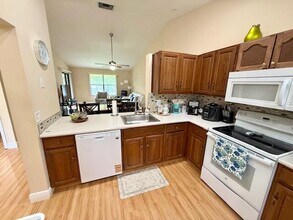13017 Northshire Trail in Wellington, FL - Building Photo - Building Photo