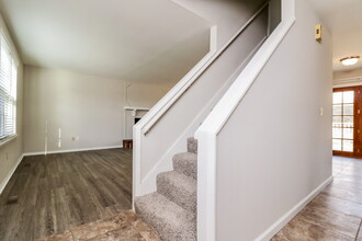 17 Hollow Tree Ct in St. Peters, MO - Building Photo - Building Photo