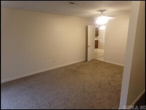 820 N Shackleford Rd in Little Rock, AR - Building Photo - Building Photo
