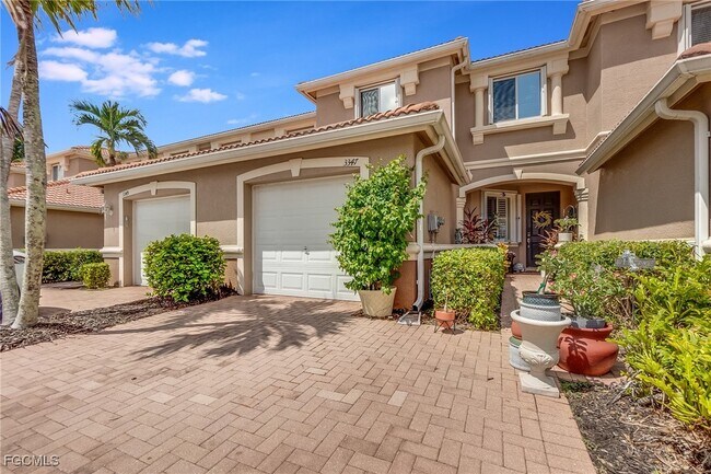 property at 3347 Dandolo Cir