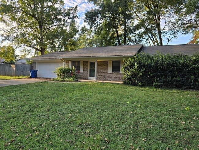 property at 505 E Acker Tap St