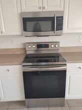 1905 Grey Falcon Cir SW in Vero Beach, FL - Building Photo - Building Photo